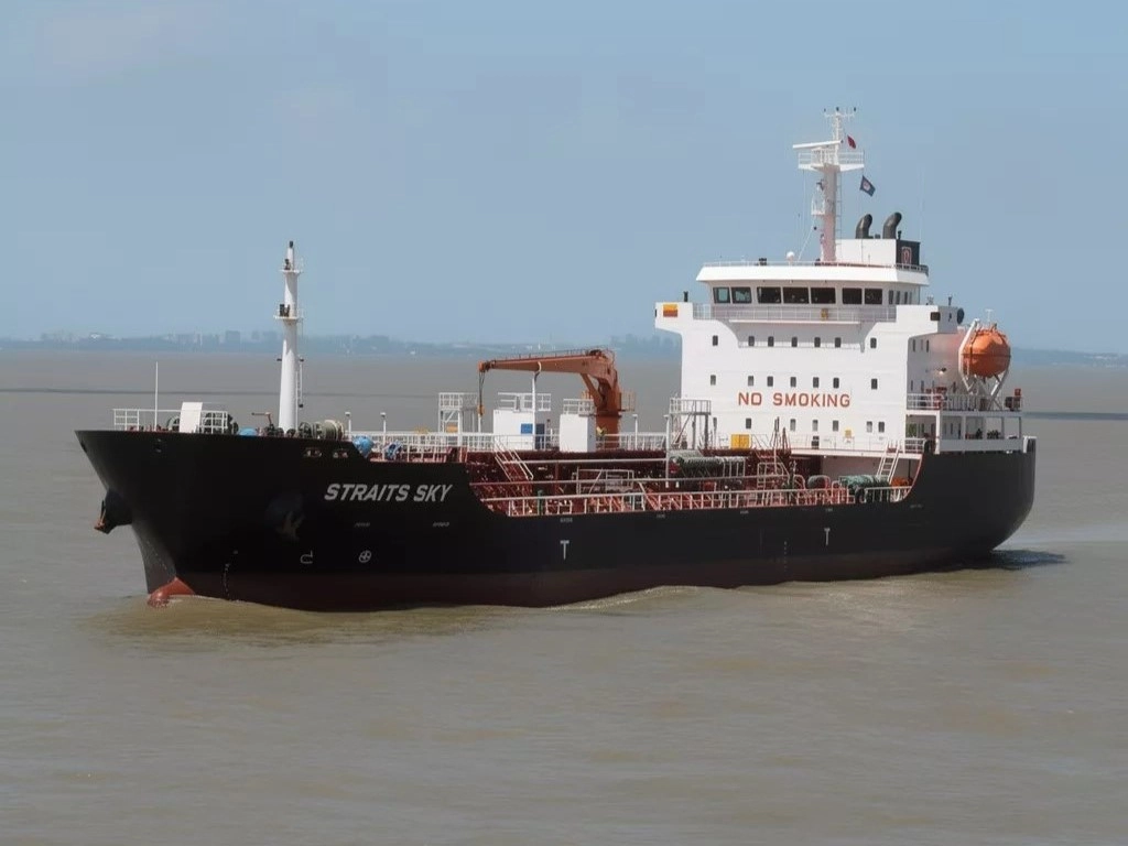Buque tanque Straits Sky bajo normativa MARPOL